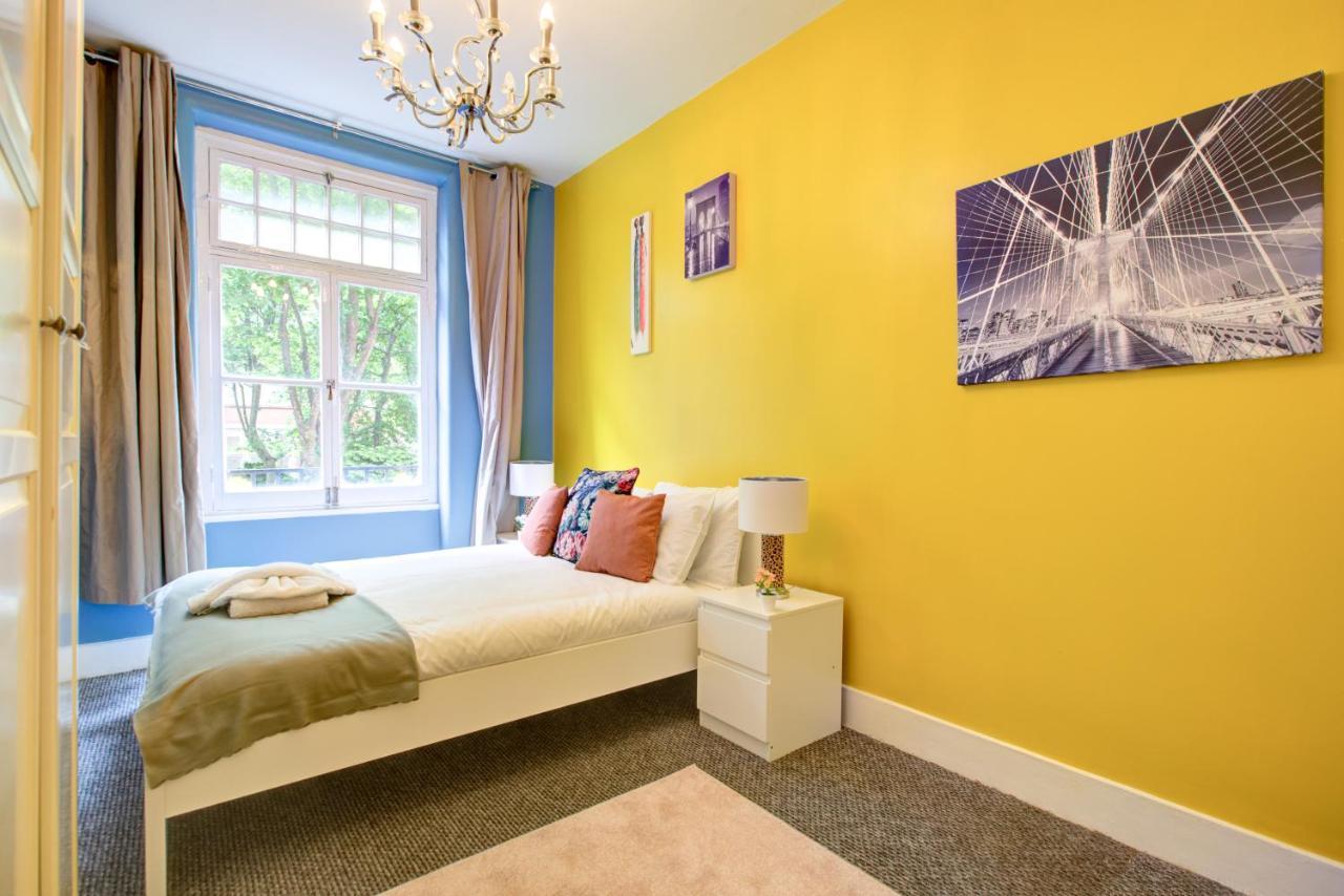 Oxford Street - Mayfair, Central London Budget Apartment Bagian luar foto